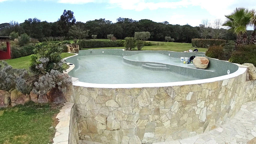 Obra de referencia Piscina finca particular Regencos