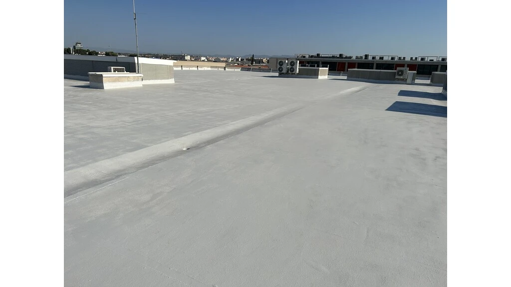 Foto_PARKING AUTOCLICK AEROPUERTO DE MANISES (valencia) 1