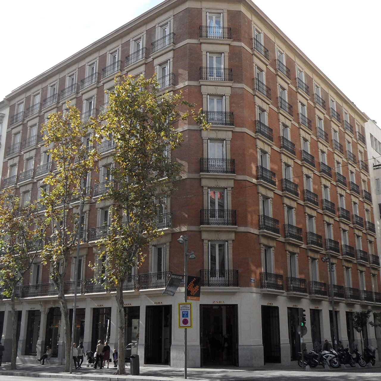 Obra de referencia Tienda Zara Calle Serrano Madrid Obra de referencia Tienda Zara Calle Serrano Madrid