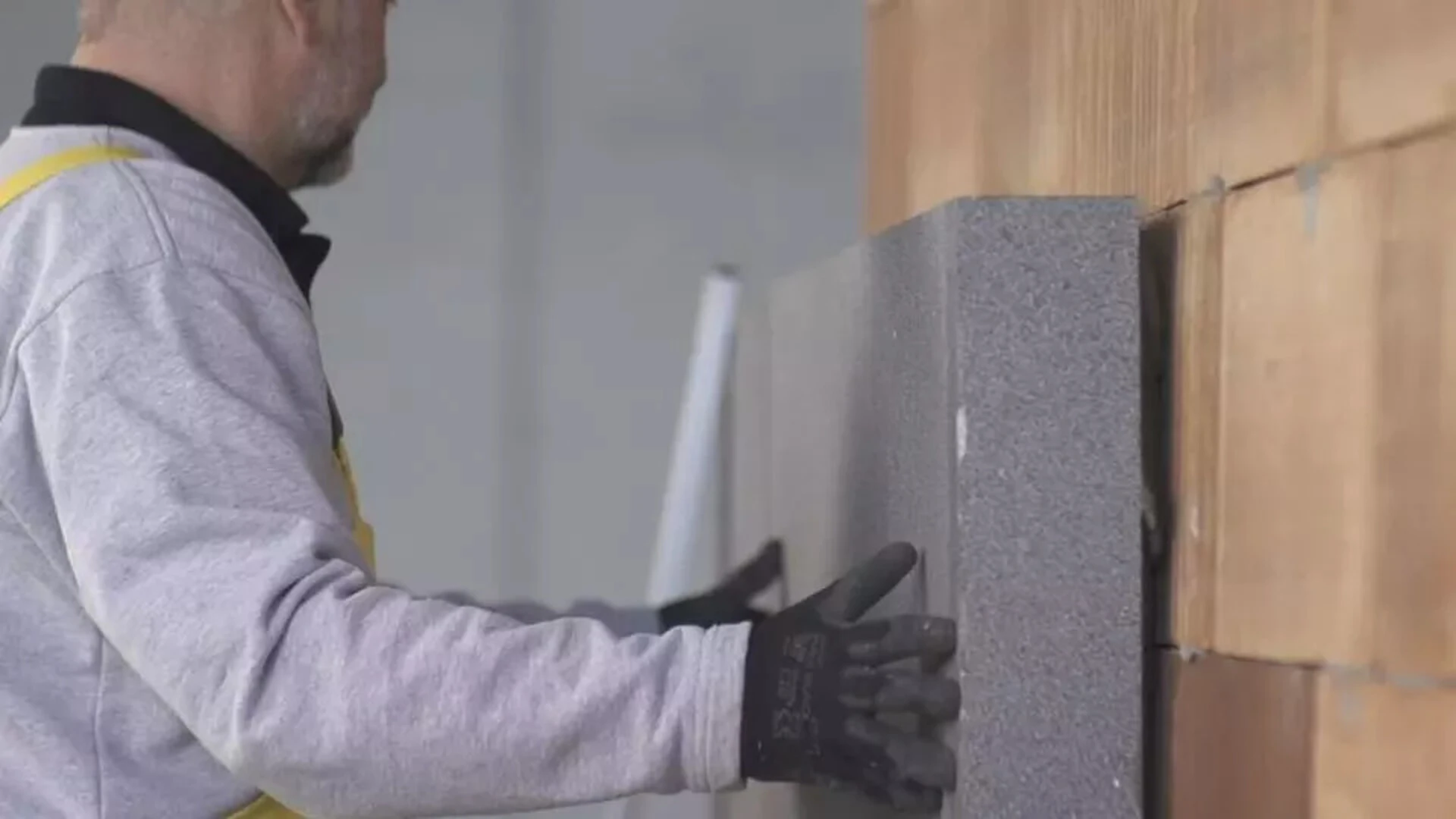 Fijación mecánica de las placas aislantes