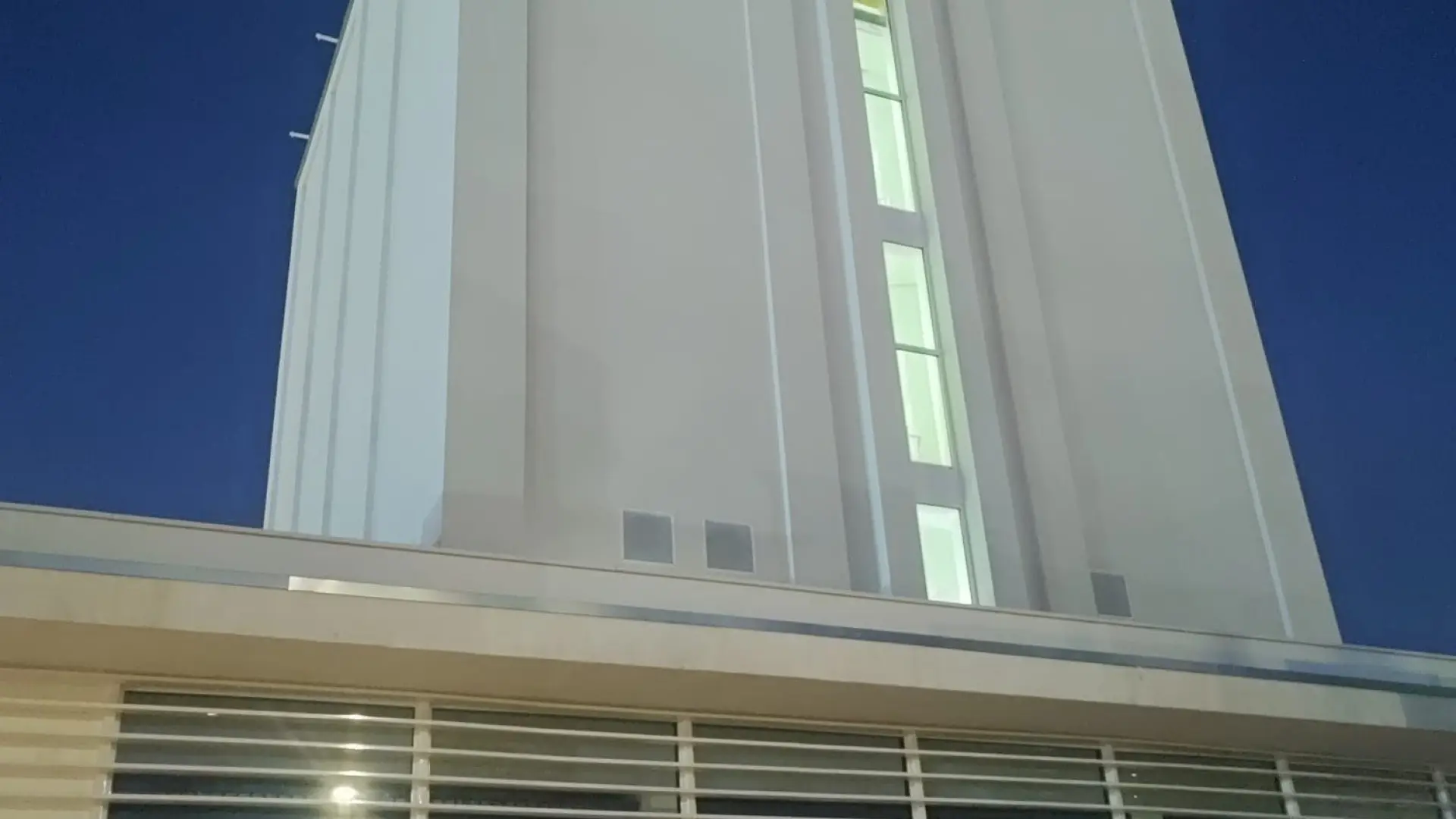 RECUPERAR LO RURAL: EL SILO SANTA AMALIA DE BADAJOZ CONFÍA EN SOLUCIONES DE SAINT- GOBAIN GLASS Y WEBER PARA SU REHABILITACIÓN Weber ES