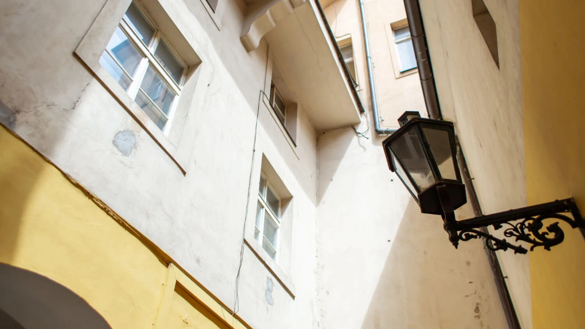 Cornisa de un edificio Cornisa de un edificio