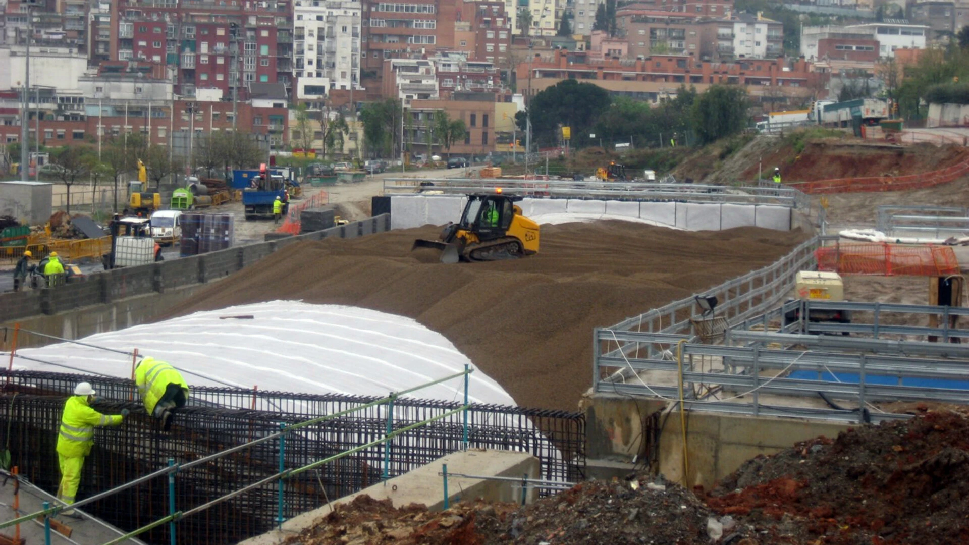 Cocheras-L5-Metro-Barcelona-01.jpg Cocheras-L5-Metro-Barcelona-01.jpg