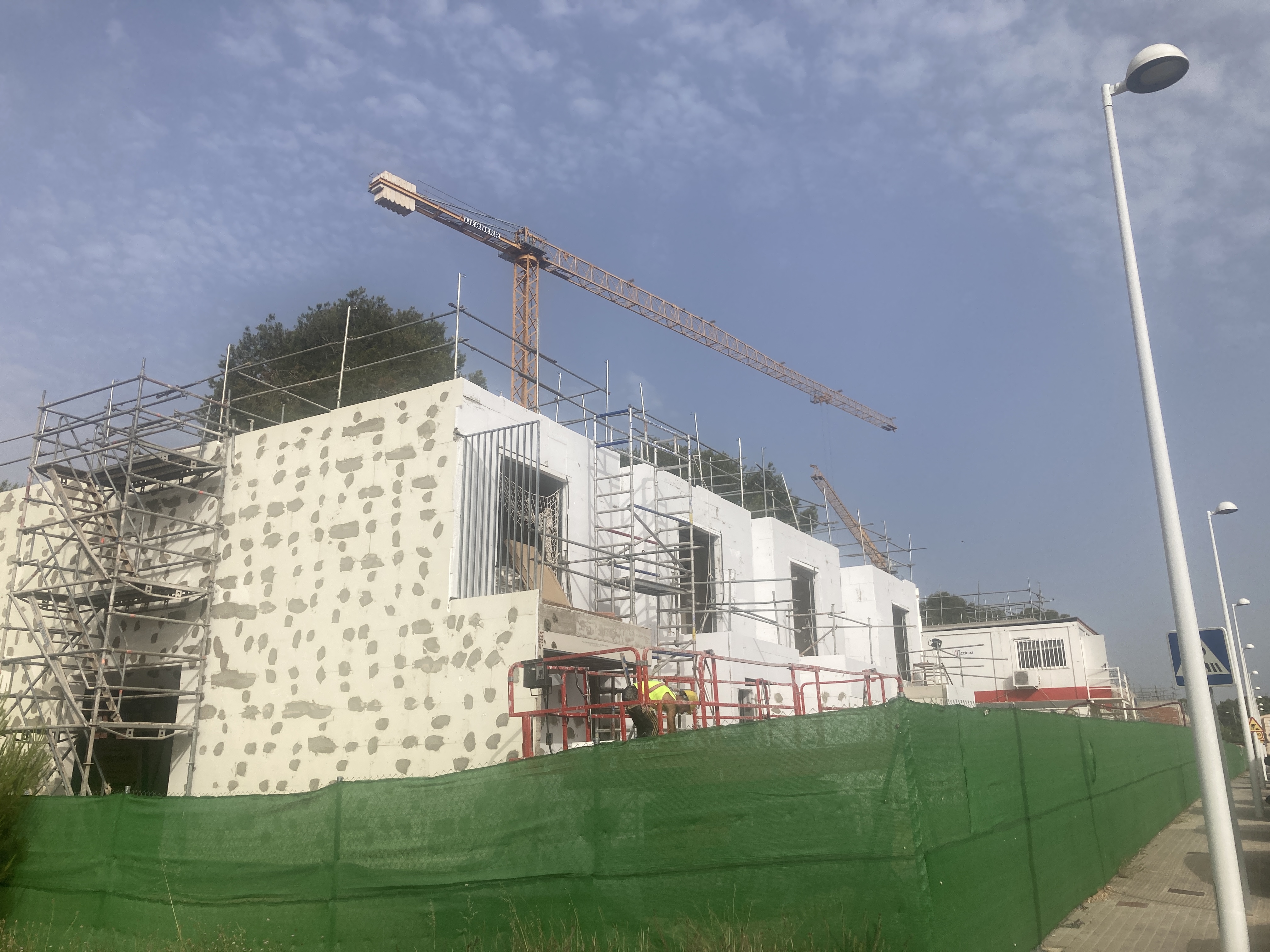 02_54 VIVIENDAS UNIFAMILIARES ADOSADAS L'ELIANA VALENCIA 1_4.jpg