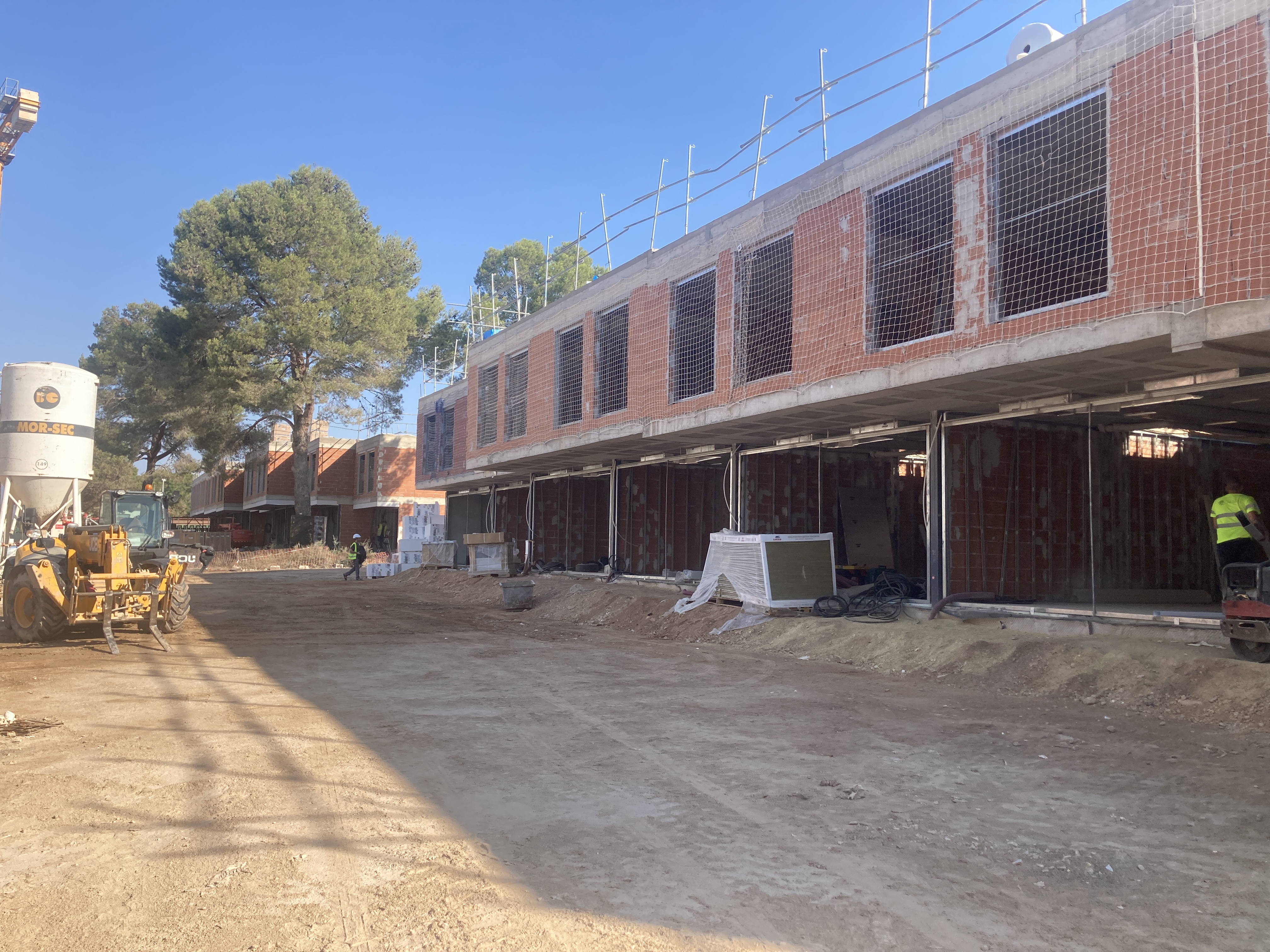 02_54 VIVIENDAS UNIFAMILIARES ADOSADAS L'ELIANA VALENCIA 2_4.jpg